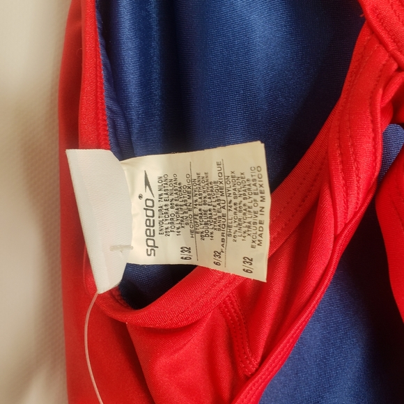 Speedo size 6/32 life guard suit - Picture 6 of 7